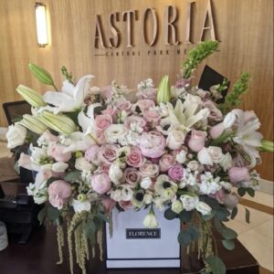 La Vie En Rose - Square Flower Box