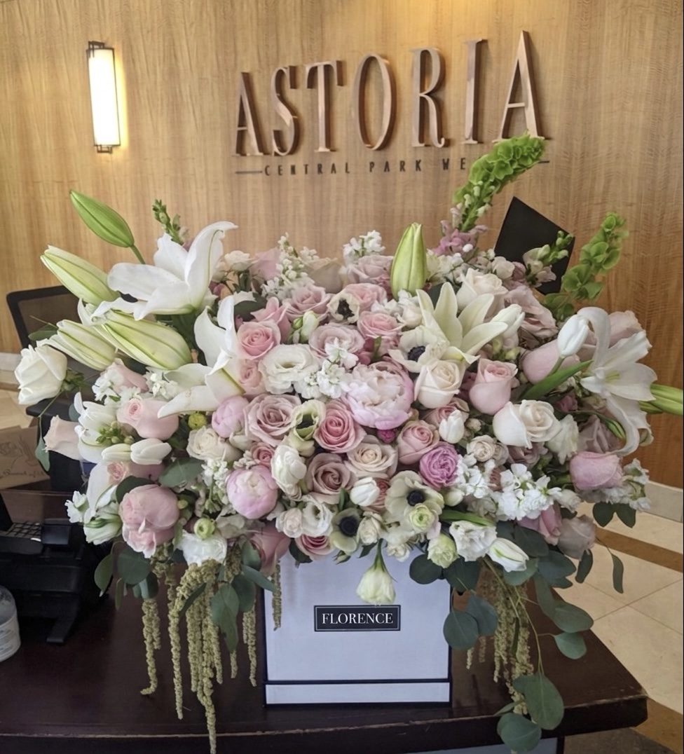 La Vie En Rose - Square Flower Box