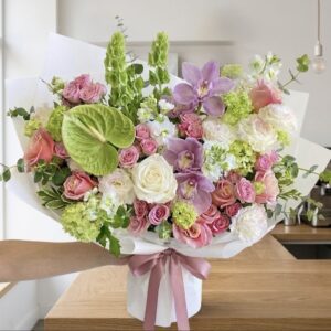 Fleur de Chérie - Wrapped Bouquet